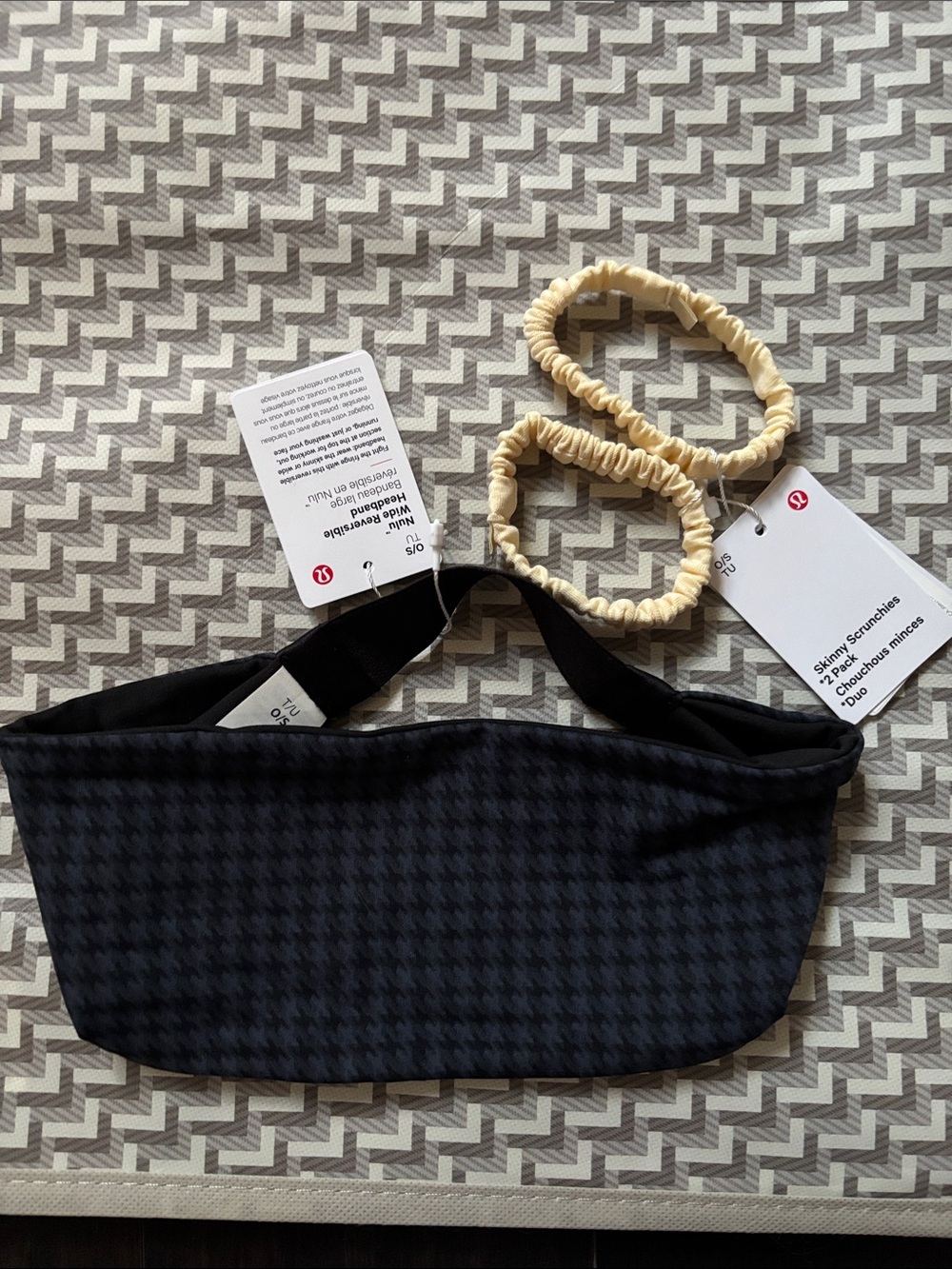 LULULEMON NULU WIDE REVERSIBLE HEADBAND & SKINNY SCRUNCHIES IN BUTTERCREAM NWT